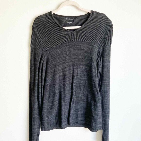 Calvin Klein Jeans‎ Women's  Black V Neck Long Sleeve Ribbed Sweater Small - Picture 1 of 6
